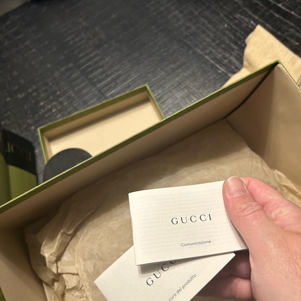 Gucci Black and Green Slides with Red Accent - Picture 6 of 9